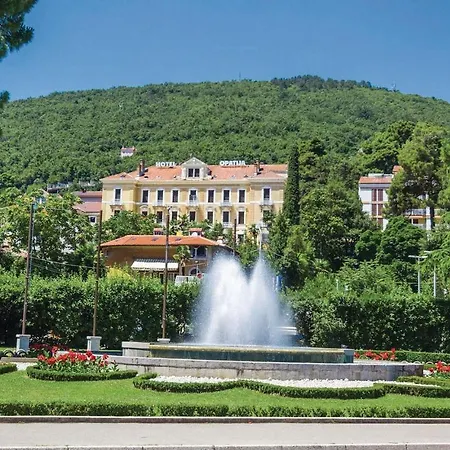 3 Bedroom Stunning In Holiday home Kastav