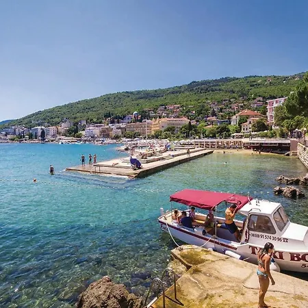 3 Bedroom Stunning In Holiday home Kastav