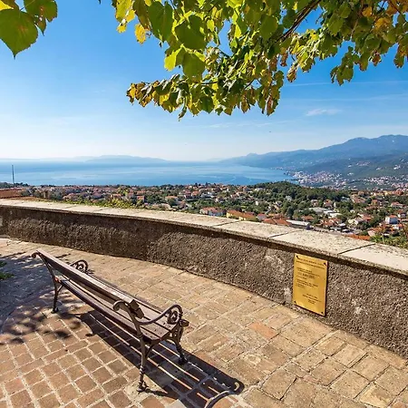 3 Bedroom Stunning In Holiday home Kastav