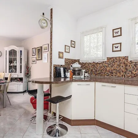 3 Bedroom Stunning In Kastav