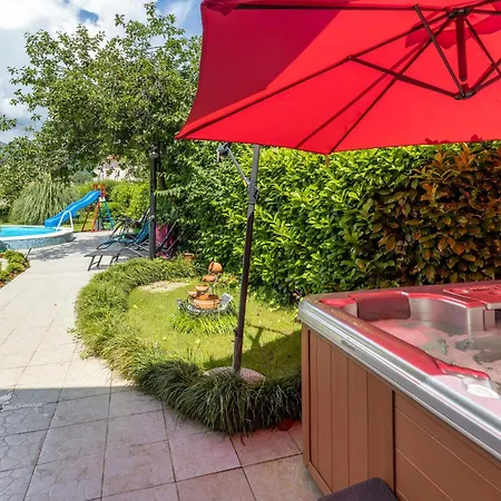 3 Bedroom Stunning In Kastav