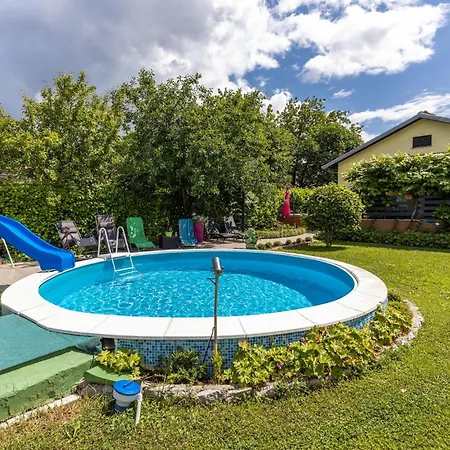 3 Bedroom Stunning In *