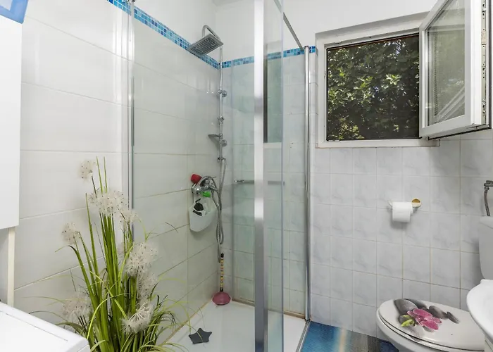3 Bedroom Stunning In Holiday home *