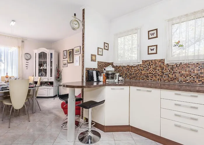 3 Bedroom Stunning In Kastav
