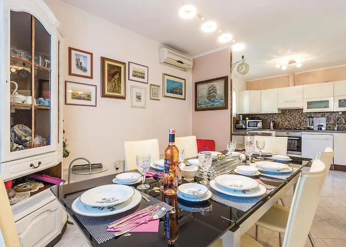 3 Bedroom Stunning In Holiday home *