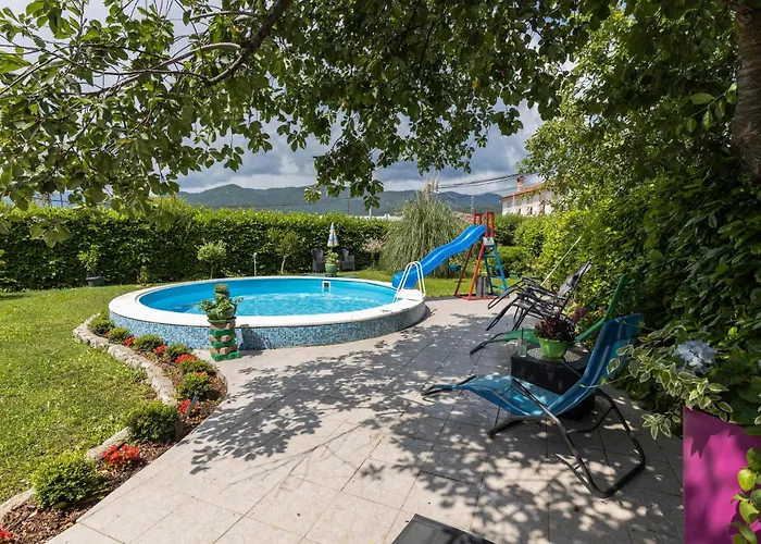 3 Bedroom Stunning In Holiday home Kastav